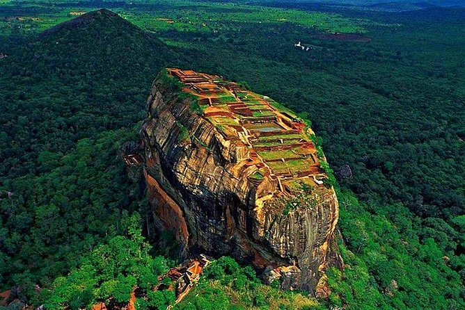 08 Nights in Magical Sri Lanka - Minneriya National Park safari: elephants, 4WD time, and real nature