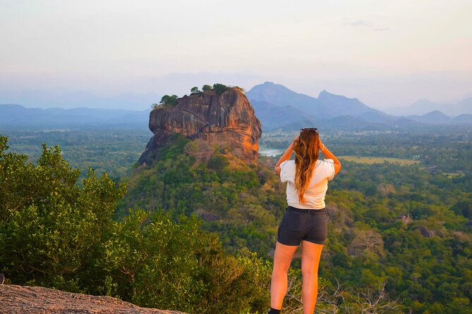 10 Days Sri Lanka Tour with Sujeewa - Minneriya Jeep Safari Morning: Birds First, Elephants as the Bonus