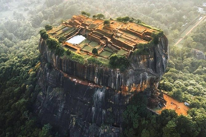 4 Days Tour to Kandy, Sigiriya & Nuwara Eliya - Day 3: Sigiriya Craft Village life and Pedro Tea Factory in Nuwara Eliya’s cool air