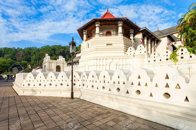 4 Days Tour to Kandy, Sigiriya & Nuwara Eliya - Price and value: what $325 includes, and what you should plan to pay for