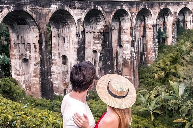 5 Day Sri Lanka Tour : Including Temple of Tooth & Sigiriya Trip - Day 1 in Sigiriya: Lion Rock, Pidurangala, and Dambulla Caves