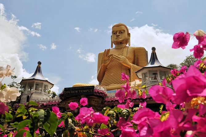 6-Day Sri Lanka Heritage Private Tour - Kandy’s Sacred Tooth Temple: Spiritual Center with City Energy
