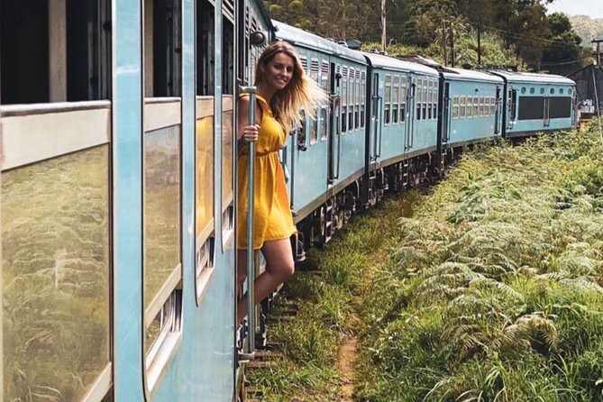7 Days Tour in Sri Lanka Hotels with Breakfast and Luxury Car - Day 2: Sigiriya lion rock, Polonnaruwa ruins, then wild elephants at Minneriya or Kaudulla