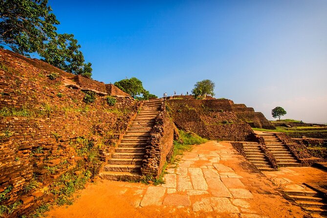 All-inclusive Sigiriya, Dambulla and Wildlife Safari from Colombo - What Makes This Tour Feel Private (Without Feeling Fancy)
