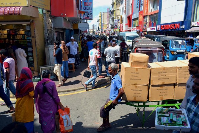 City Tour in Colombo - St Anthony’s Shrine, Gangaramaya Vihara, and Jami Ul-Alfar Mosque