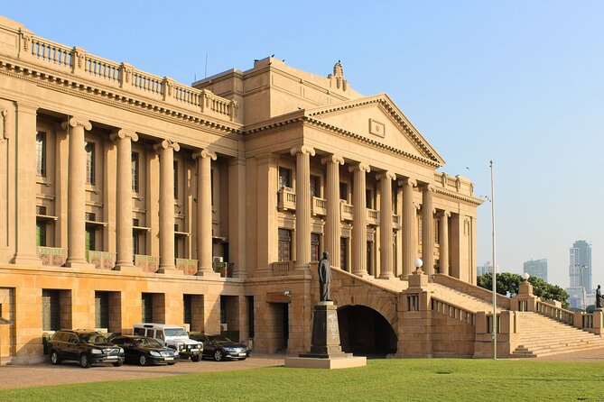 Colombo city tour by car ( Private ) - Key highlights to look for