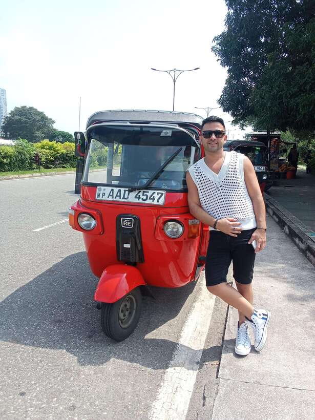 Colombo City Tour by Tuk-Tuk with Hotel Pickup - All Include - Colombo tuk-tuk logistics: four hours, pickup ease, and traffic smarts