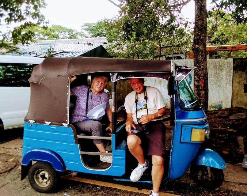 Colombo: City Tour by Tuk Tuk with Pickup - All Inclusive - Lighthouse, Clock Tower, and Old Parliament: Colonial-Era Landmarks Up Close