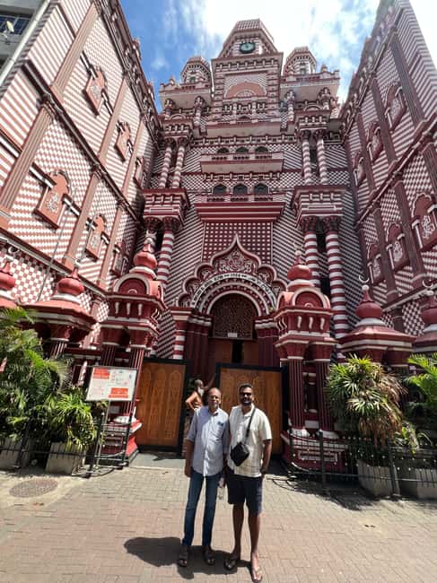 Colombo: Local Food Tour & Sightseeing by Tuk-Tuk with Meals - Price and value: what $40 gets you in three hours
