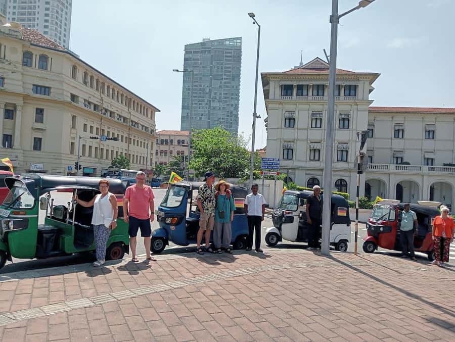 Colombo: Private Guided Tour of the City by Tuk-Tuk - Why Colombo looks different from a tuk-tuk