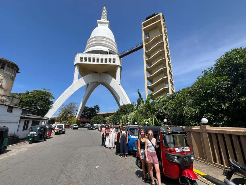 Colombo: Private Tuk-Tuk City Tour with All Entry Fees - Mosques and Temples on One Route: More Than Photo Stops