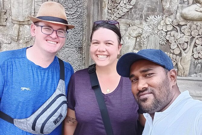 Colombo Sightseeing City Tour by Tuk-Tuk with Guide - Colombo by tuk-tuk: the smart way to get oriented