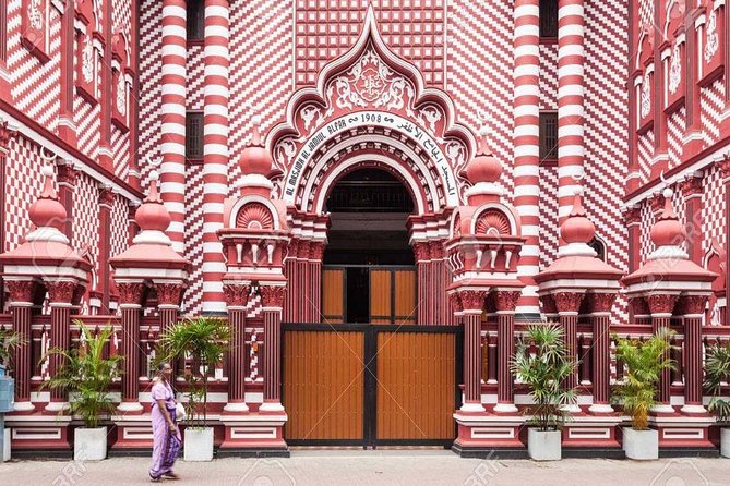 Colombo Sightseeing & Shopping - Galle Face and Independence Square: Ocean Views Plus Colonial-Era Landmarks
