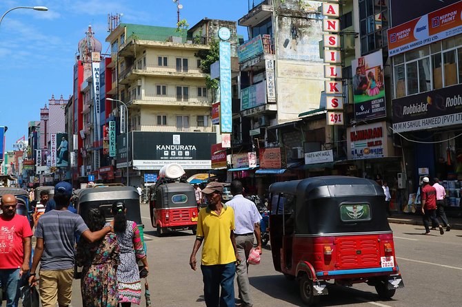 Colombo Sightseeing & Shopping - Laksala Shopping: Craft Souvenirs Without the Guesswork