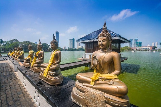 Colombo Sightseeing & Shopping - Gangaramaya Temple: A Landmark You’ll Want to See Correctly Dressed