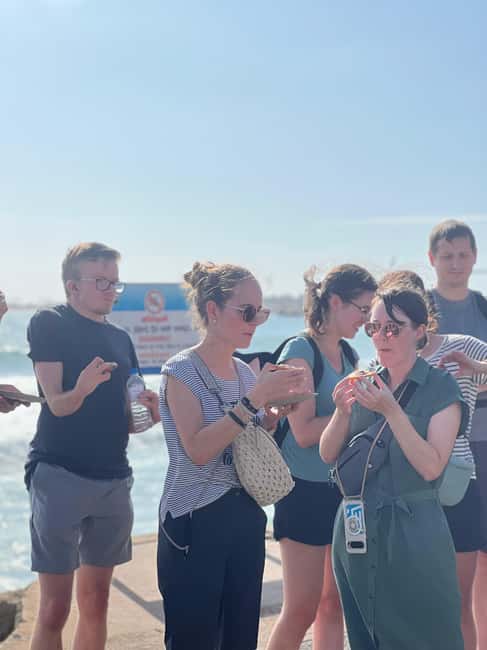 Colombo: Tastiest Local Food Tour by Tuk-Tuk Meals Included - Who should book this tour