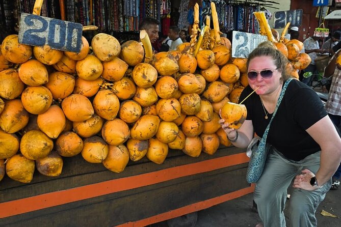 Colombo Tuk Tuk Adventure Explore Food & Culture - Pettah start: king coconut and street-food confidence