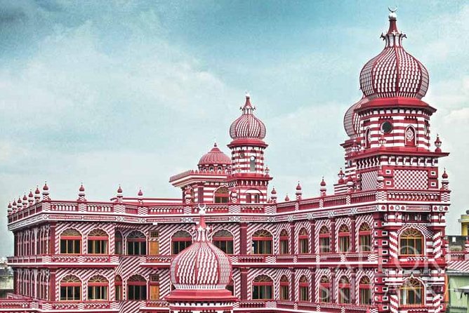 Colombo Walking Tour with Ajeet De Soyza - Galle Face Hotel: the smart place to start and end