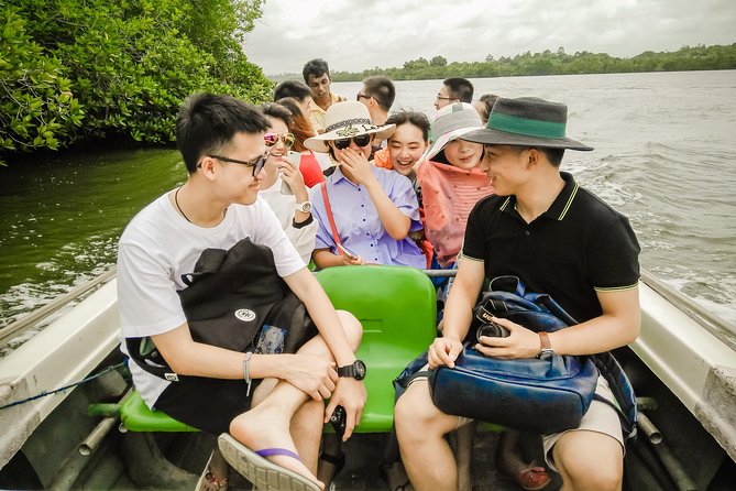 Exclusive: Southern Sri Lanka Sightseeing Private Day Trip - Lunch near the river: included, but plan around possible slow service