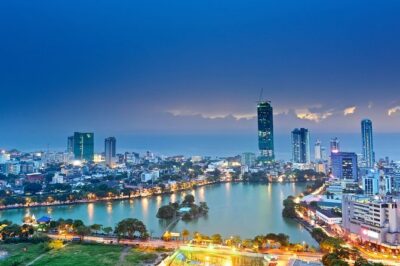 Fabulous 6 Days in Sri Lanka by Mahaweli from Colombo - Colombo pickup and Day 1: Kandy culture, spices, and the Sacred Tooth Relic