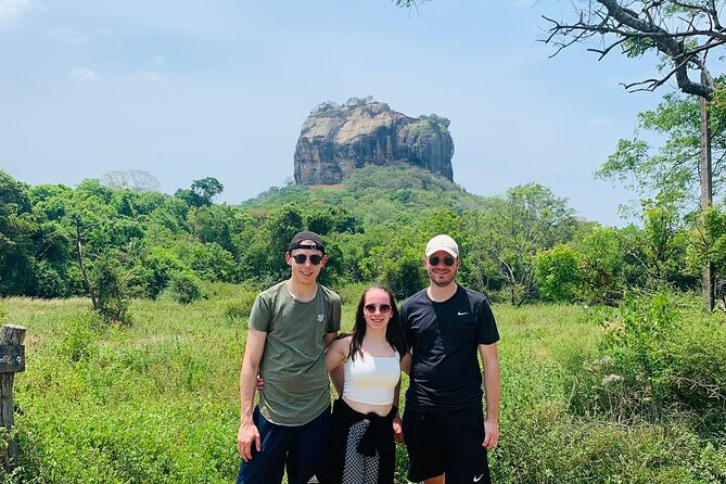 From Colombo: Sigiriya and Dambulla Day Trip and Safari - Oakray Woodcarvings and local stops: good for breaks, not souvenirs