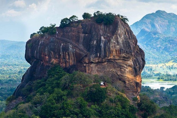 Full-Day Private Tour to Sigiriya and Dambulla - Comfort, clothing, and the walking reality check