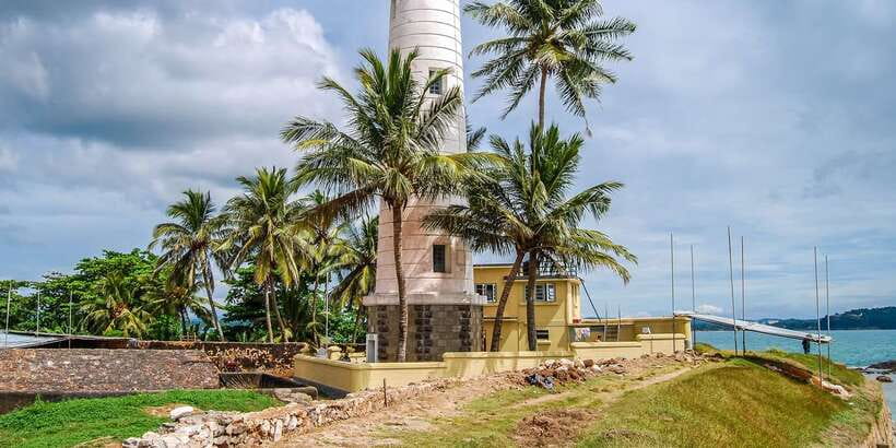 Galle and Bentota Day-Tour From Colombo - Galle Fort (UNESCO): ramparts, lighthouse, and Dutch Reformed Church time