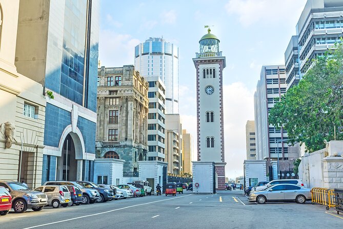 Half Day City Tour of Colombo - Gangaramaya Temple: lavish Buddhism in a compact visit