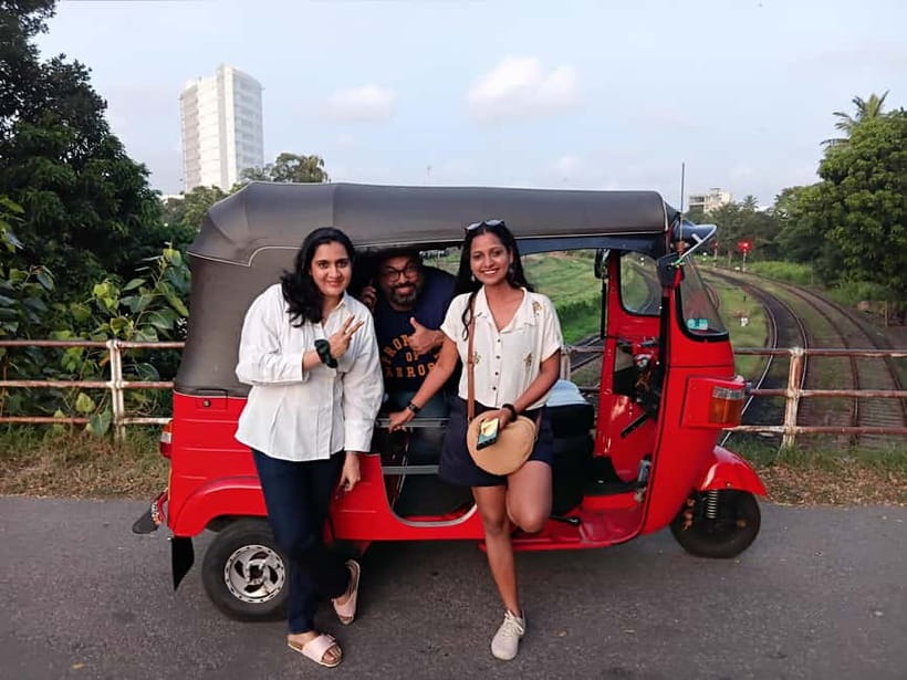 Personal Guided Colombo City Tour by Tuk Tuk - All Inclusive - Viharamahadevi Park, Independence Memorial Hall, and tea tasting