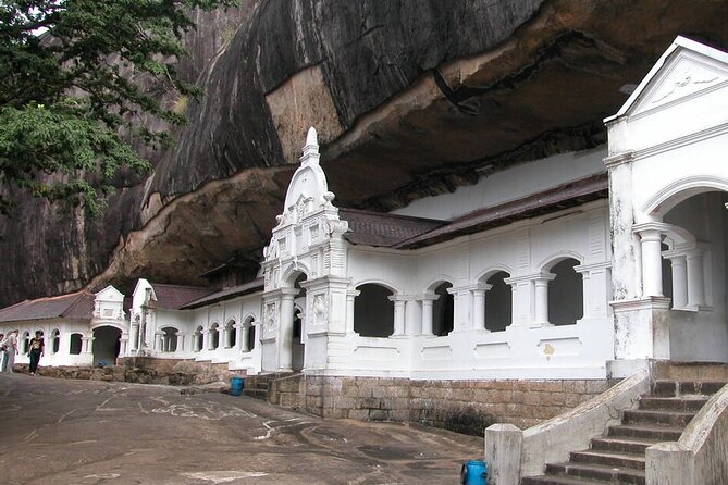 Private Sigiriya Day Tour and Authentic Sri Lankan Lunch Buffet - Pidurangala Rock: the second viewpoint, with a more relaxed vibe