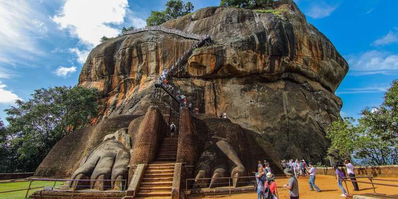 Sigiriya and Pidurangala Rock From Colombo - Pidurangala Rock Climb: The Summit View That Makes It Click