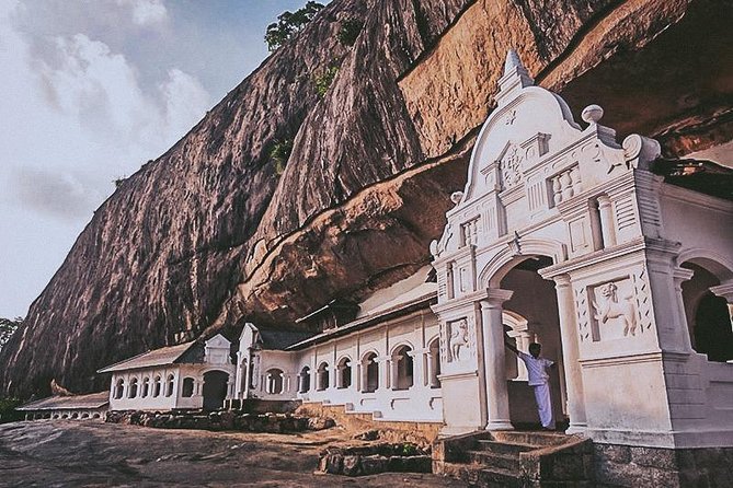 Sigiriya, Polonnaruwa & Dambulla "Trilogy" Day Tour from Colombo - Dambulla Cave Temple: short stop, strong visuals