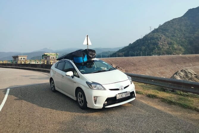 Sri Lanka Car and Driver Hire - Private Driver and Chauffeur - Your English-speaking chauffeur: flexible, punctual, and useful
