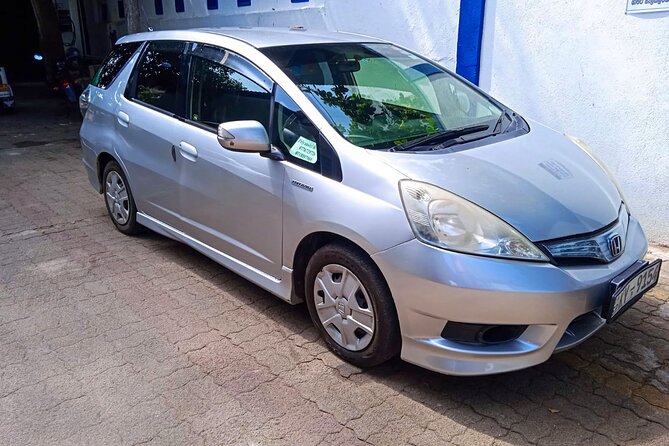 Sri Lanka Car Rental with Driver per Day | Car Van or MiniBus Rental with Driver - How the car-and-driver setup works from Colombo