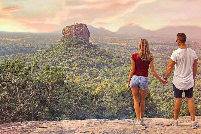 Sri Lanka private tour package 9 night 10 Day with driver+vehicle+accommodations - Day 6: Royal Botanical Gardens to Nuwara Eliya’s tea country and lakes