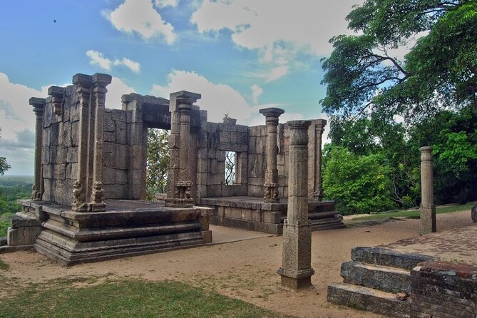 Three Ancient Kingdoms Tour | from Colombo - Panduwasnuwara Kingdom: Panda Wewa and layers from centuries apart