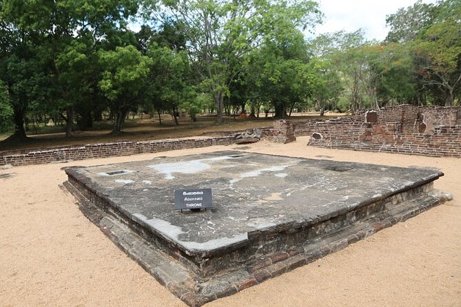 Three Ancient Kingdoms Tour | from Colombo - What to pack and how to match your day’s walking